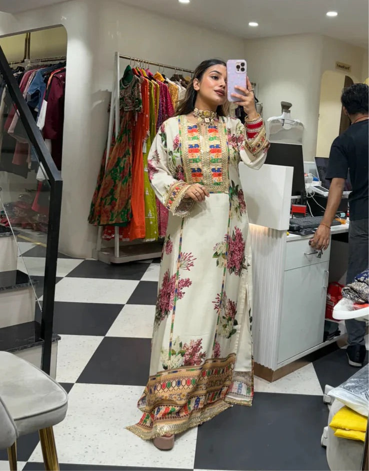 Hoor ivory Blossom Ensemble