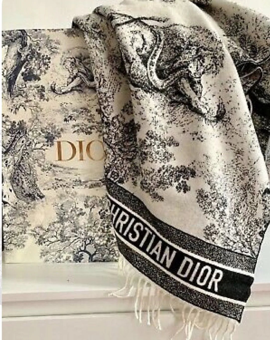 Couture de Fur luxe scarf