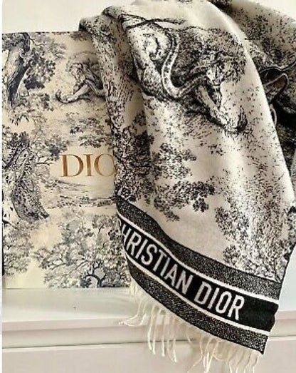 Couture de Fur luxe scarf